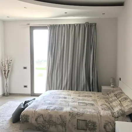 Messina Villa *